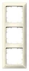 Linia DELTA, ramka elektryczna biała, potrójna, 222x 80mm Ramka Siemens 5TG25830 biały