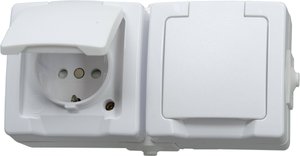 Gniazdo bezpieczeństwa 2-drożne poziome NAUTIC białe Gniazdo elektryczne podwójne Kopp 137002003