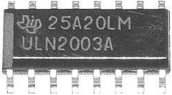 PMIC - regulator napięcia - Tranzystor liniowy Texas Instruments ULN2003ADR, 1 szt.